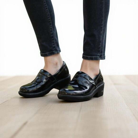 BØC Born Concept Womens Peggy Clog Black Patent Faux Leather Shoes Size 6.5 | 37 - Picture 1 of 12